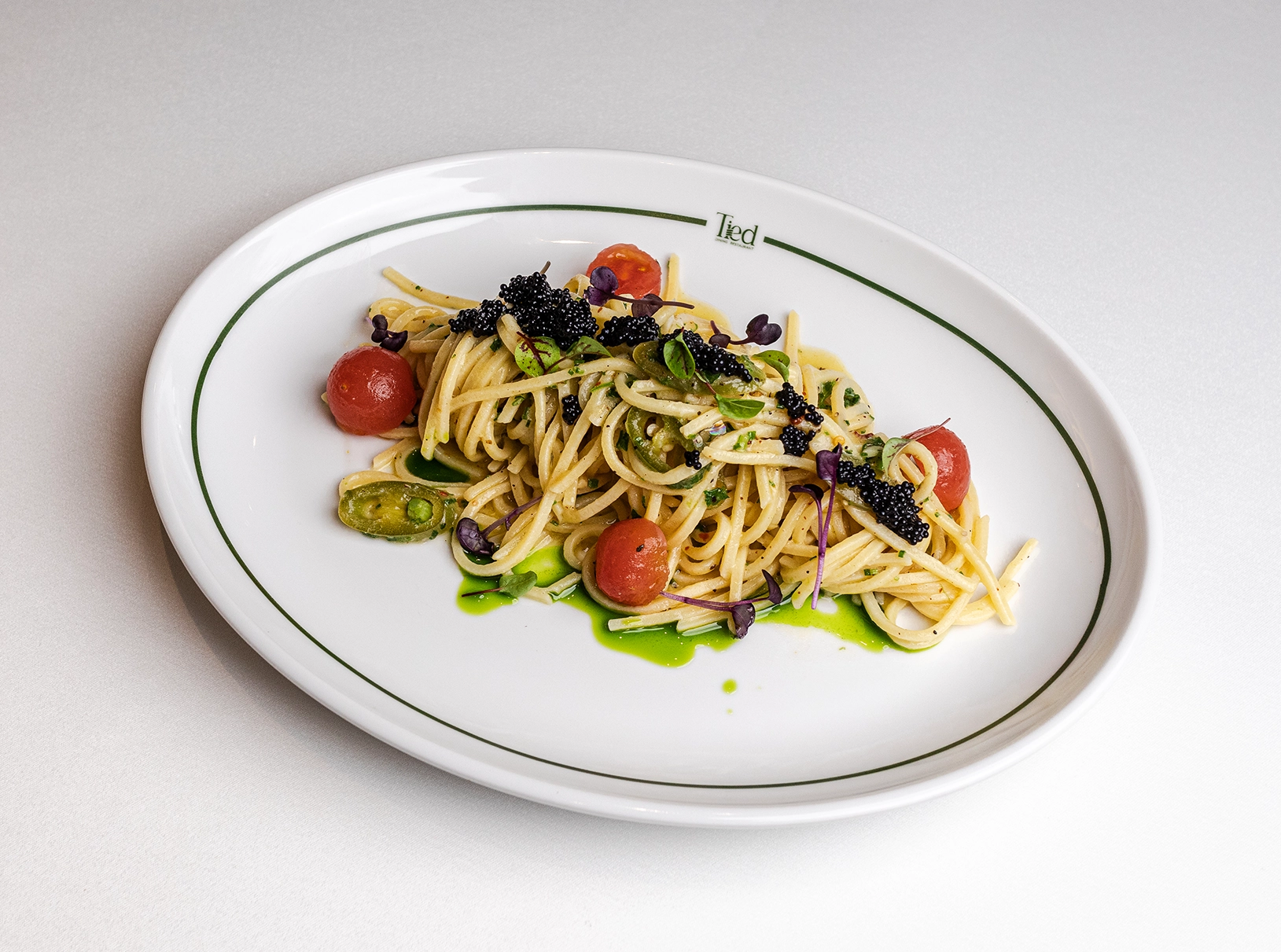 Spaghetti Aglio E Olio Peperoncino Cu Icre Negre