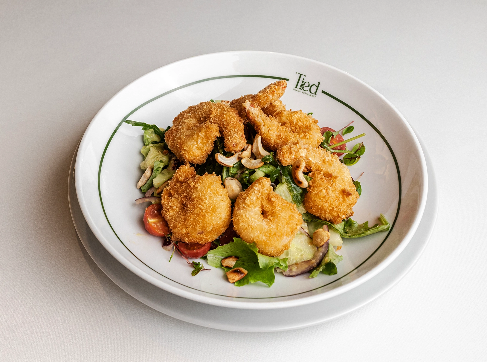 Salată Cu Creveți În Crustă De Panko